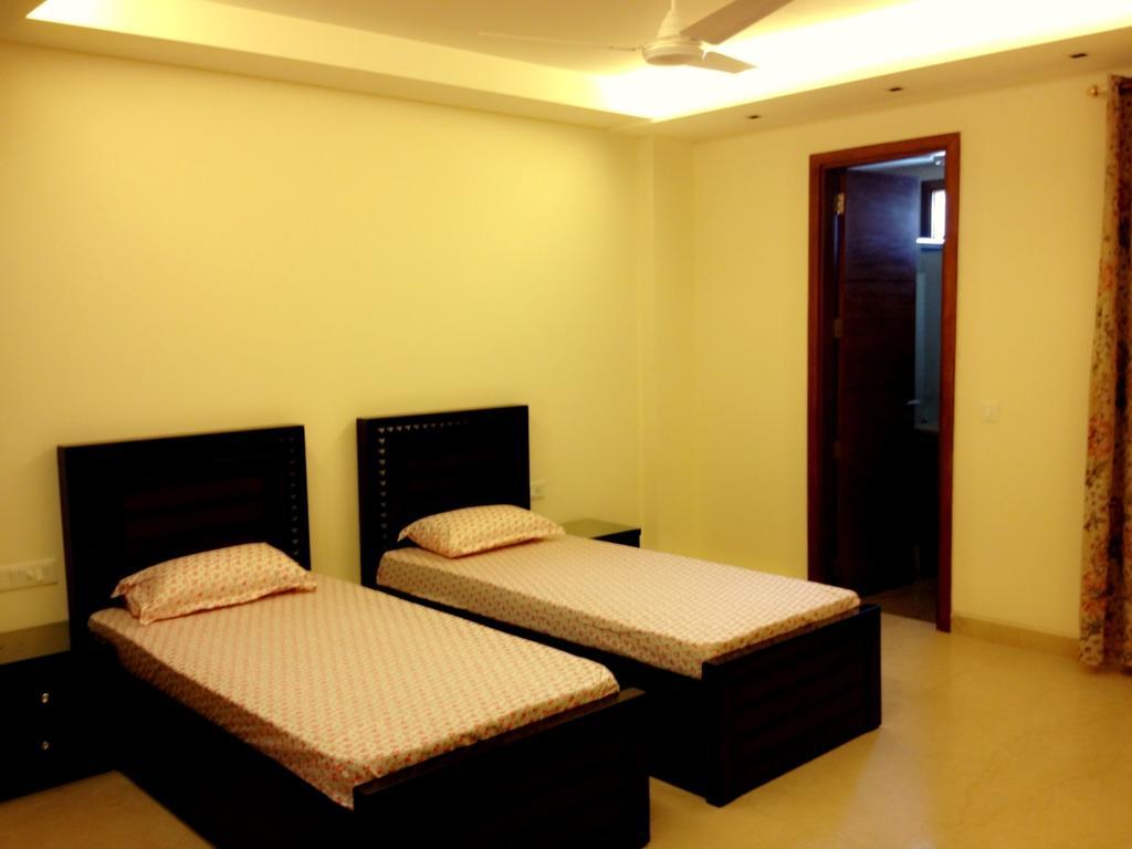 วู้ดเพ็คเกอร์ เซอร์วิซ อพาร์ตเมนต์ - กรีนพาร์ค Apartment นิวเดลี ห้อง รูปภาพ