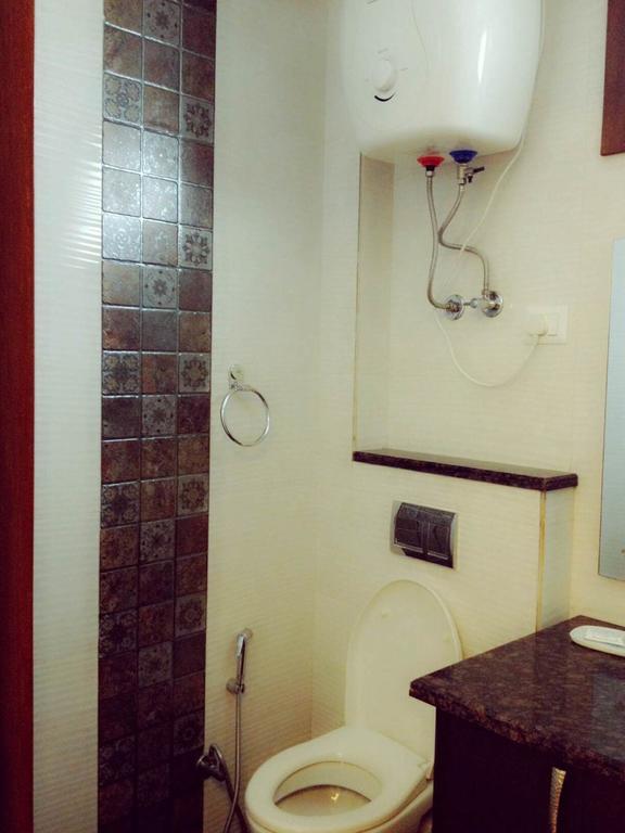 วู้ดเพ็คเกอร์ เซอร์วิซ อพาร์ตเมนต์ - กรีนพาร์ค Apartment นิวเดลี ห้อง รูปภาพ