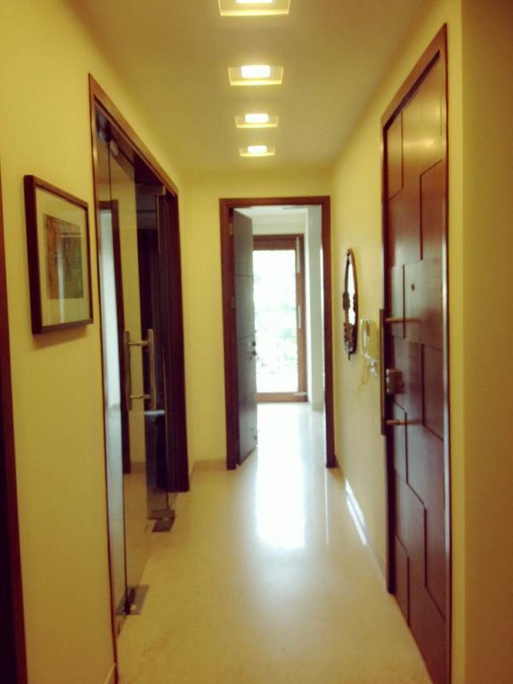 วู้ดเพ็คเกอร์ เซอร์วิซ อพาร์ตเมนต์ - กรีนพาร์ค Apartment นิวเดลี ภายนอก รูปภาพ