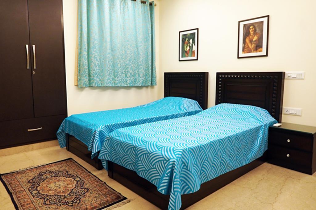 วู้ดเพ็คเกอร์ เซอร์วิซ อพาร์ตเมนต์ - กรีนพาร์ค Apartment นิวเดลี ภายนอก รูปภาพ
