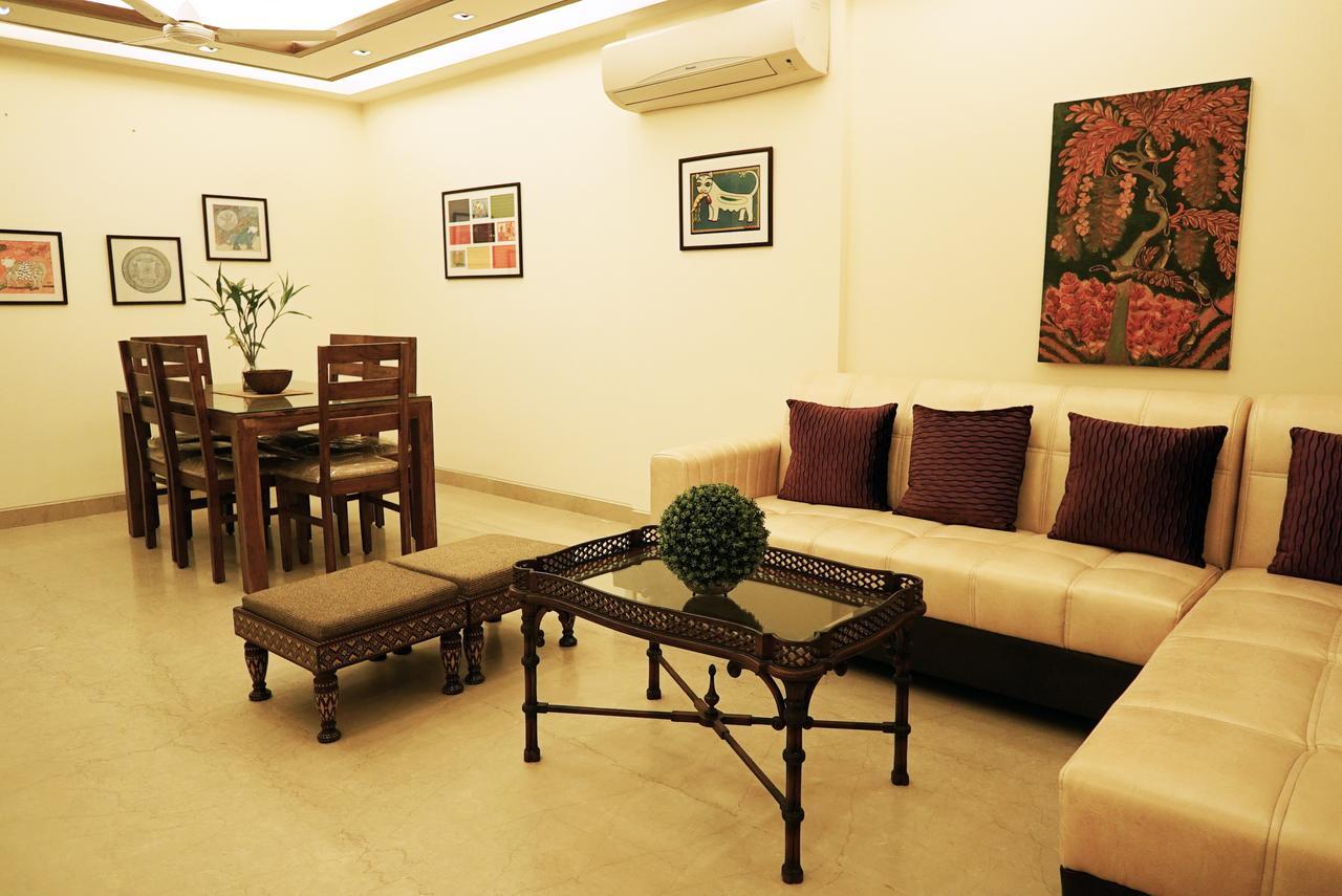 วู้ดเพ็คเกอร์ เซอร์วิซ อพาร์ตเมนต์ - กรีนพาร์ค Apartment นิวเดลี ภายนอก รูปภาพ
